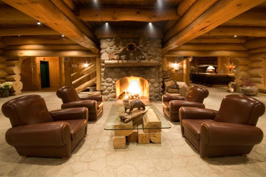 De lobby van Hotel Sacacomie in Quebec in Canada.