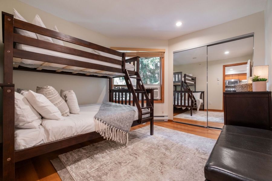 Stapelbed in Glaciers Reach Appartement nr. 117 tijdens een winterreis naar Canada