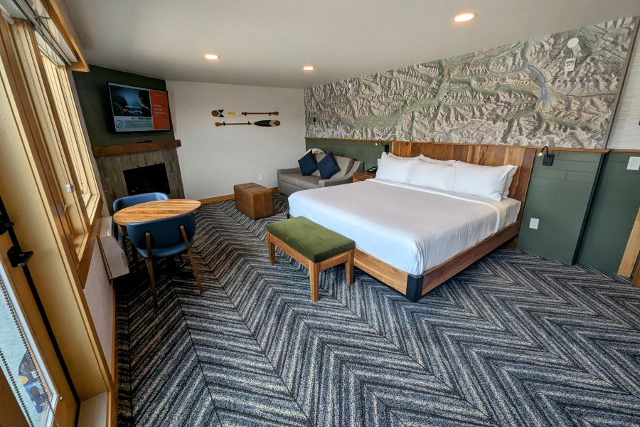 Een superior suite bij Hotel Canoe & Suites in Banff tijdens een wintersportreis naar Canada