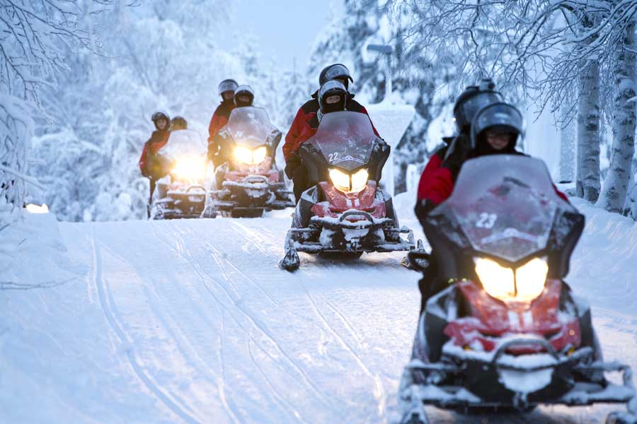 Sneeuwscootersafari ontdek het noorderlicht Saariselka