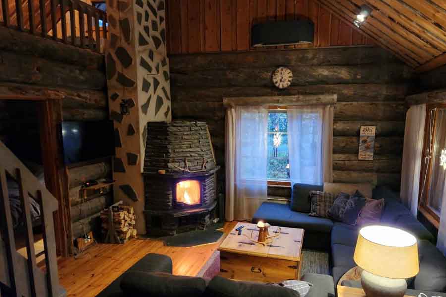 Woonkamer met houtkachel
