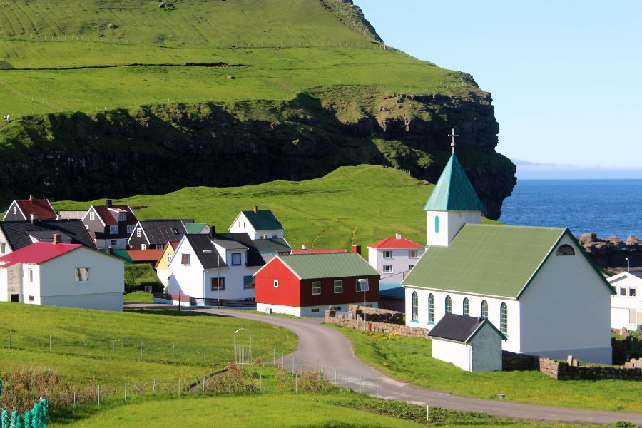 Faroer Eilanden Fly Drive