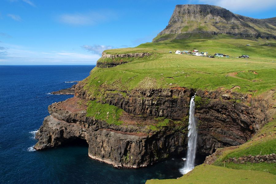 Faroer Eilanden Fly Drive