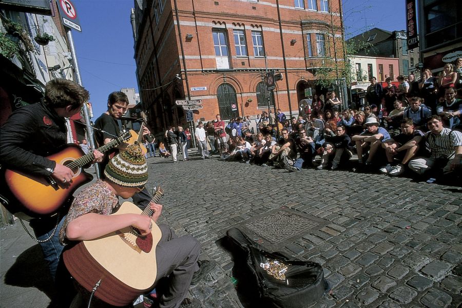 Dublin Temple Bar autorondreis Ierland Inns