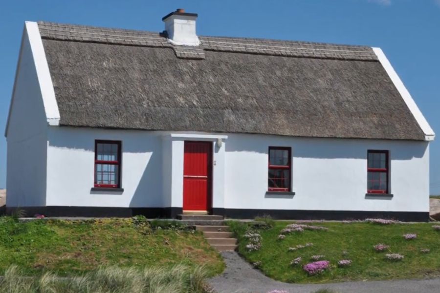 Donegal Thatched Cottages, Kincasslagh