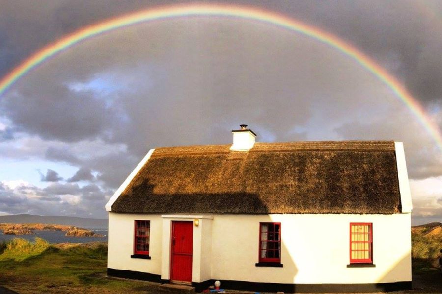 Donegal Thatched Cottages, Kincasslagh