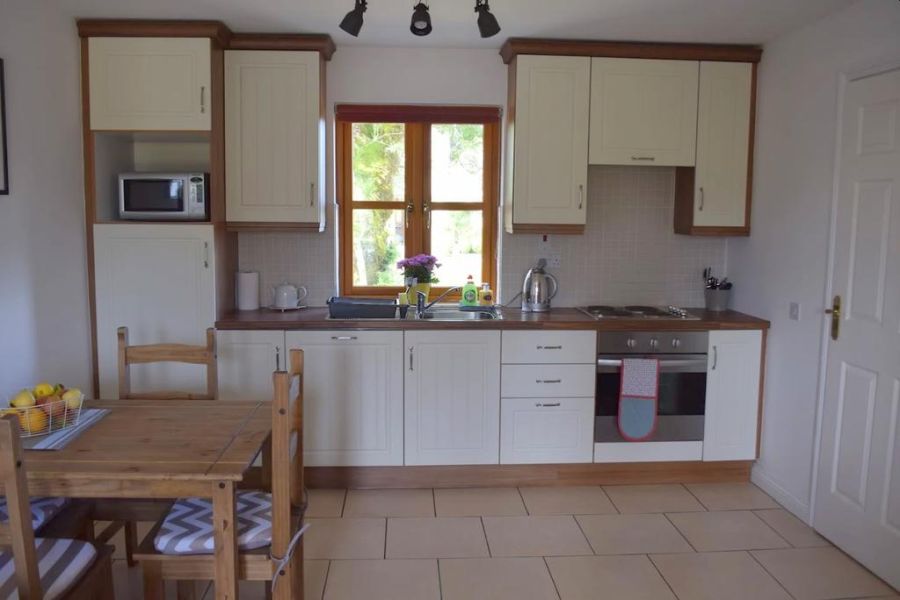 Burren Court Cottages, Ballyvaughan