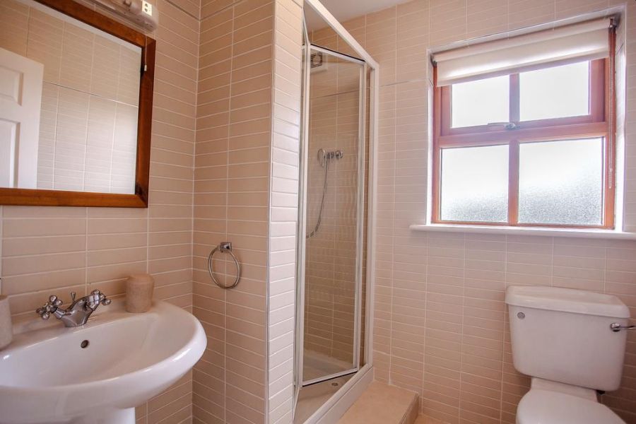 Burren Court Cottages, Ballyvaughan