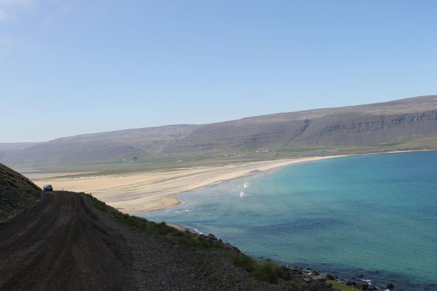 Westfjorden strand Autorondreis IJsland