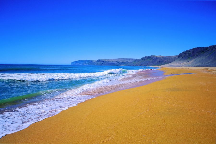 Westfjords Raudasandur Autorondreis IJsland