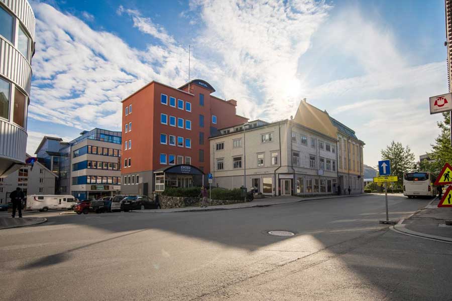 Buiten aanzicht Enter Amalie Hotel