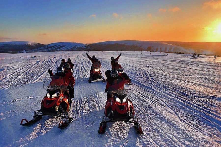 Sneeuwscootersafari Stöten hele dag - 7uur